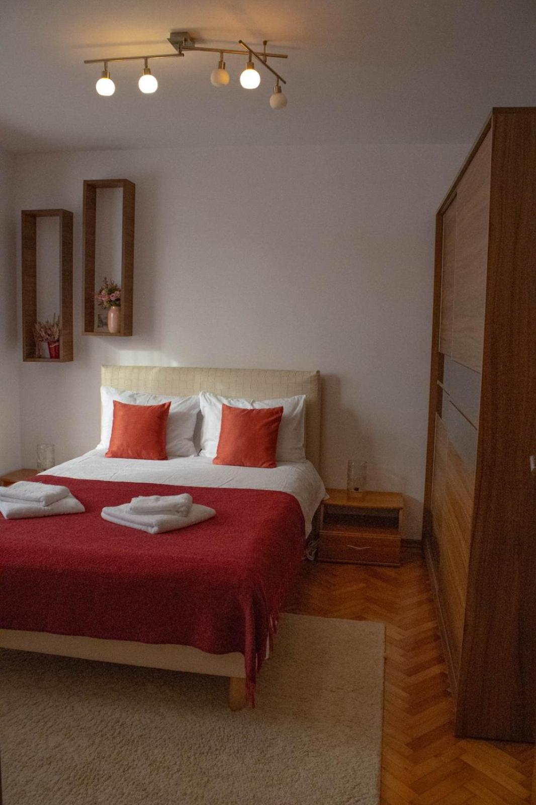 Apartament Aleea Minerva Brasov Exterior photo